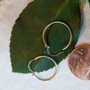 🌚HOOP EARRINGS .625"